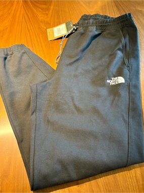 New: The North Face women’s Black tech Sweatpants